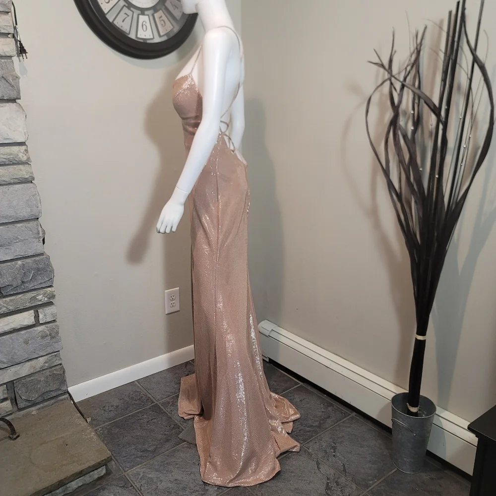 NWT Faviana Glamour Rose Gold Mermiad V-neck Spaghetti Strap Formal Dress Size 8 - Picture 6 of 14